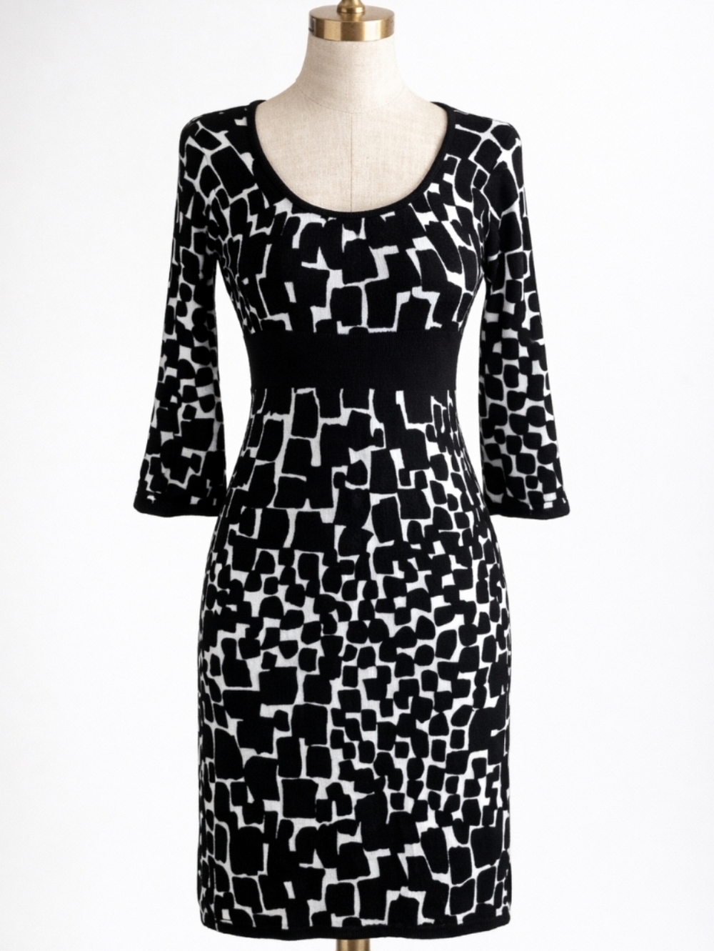 White House Black Market Geometric Knit Sweater Dress XXS Black White